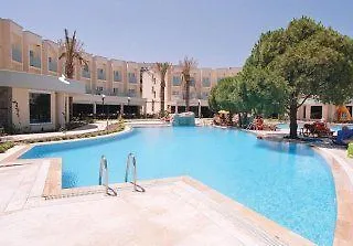 Royal Palm 3* غومْبيت