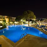 Royal Palm מלון בודרום
