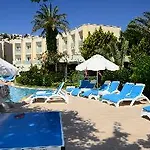 Royal Palm מלון 3*